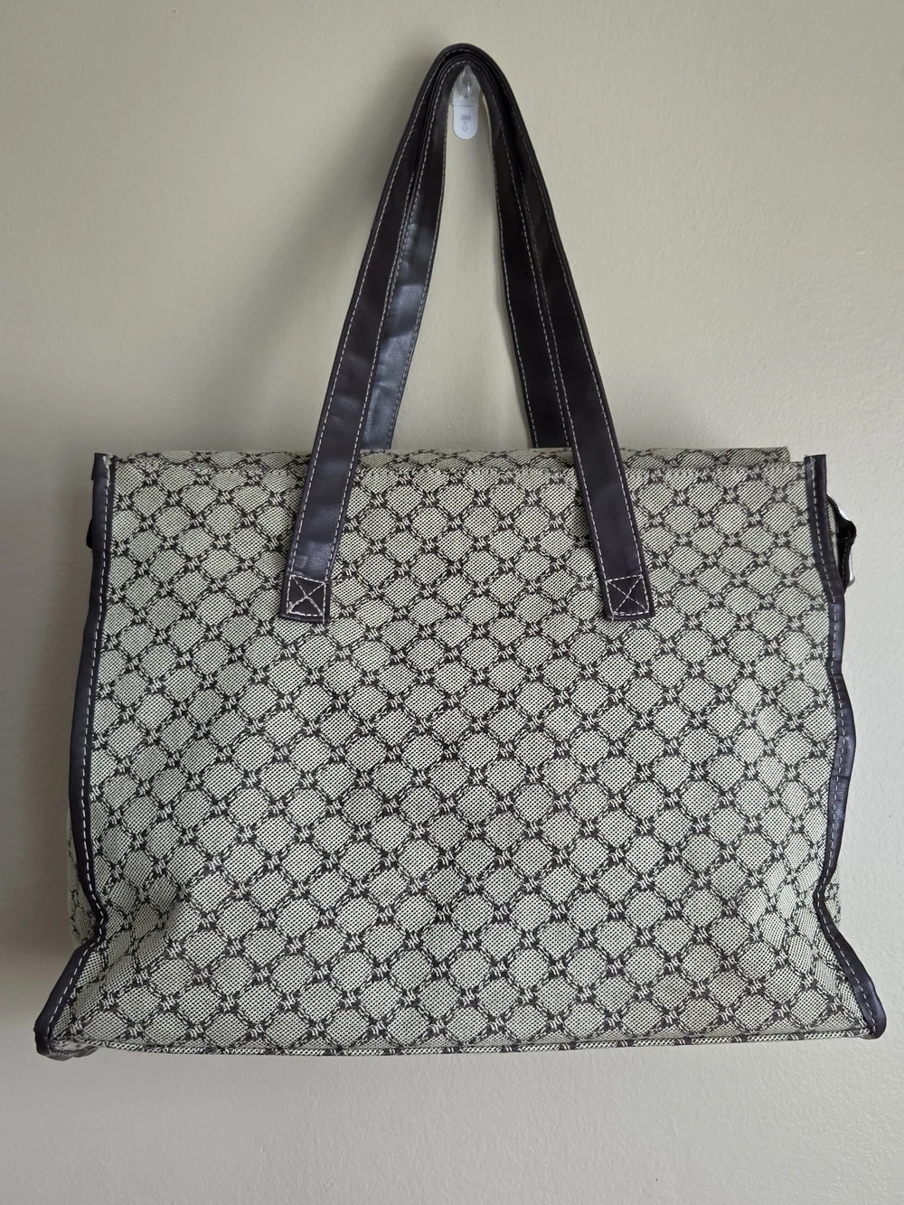 Gloria Vanderbilt Brown and Cream Patterned Tote Bag with Pouch